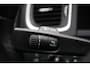 Volvo V60 1.6 D2 Momentum Navigatie/Parkeersensor/18"inch lmv/Trekhaak