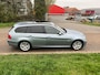 BMW 3-Serie Touring 325i Luxury Line Pano Schuif/Kanteldak Airco Cruise Pdc Stoelverwarming Dealer Onderhouden 1e Eigenaar