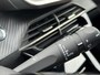 Peugeot 2008 1.2 PureTech 100 Allure 6-bak 102PK | Halfleder | PDC | Apple Carplay/Android Auto | Cruise Control | Bluetooth | Rijstrook Correctie | Airco | Sensoren Rondom | Pianolak Interieur | Wi-Fi | LED | 17" LMV