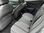 Peugeot 2008 1.2 PureTech 100 Allure 6-bak 102PK | Halfleder | PDC | Apple Carplay/Android Auto | Cruise Control | Bluetooth | Rijstrook Correctie | Airco | Sensoren Rondom | Pianolak Interieur | Wi-Fi | LED | 17" LMV