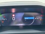 Peugeot 2008 1.2 PureTech 100 Allure 6-bak 102PK | Halfleder | PDC | Apple Carplay/Android Auto | Cruise Control | Bluetooth | Rijstrook Correctie | Airco | Sensoren Rondom | Pianolak Interieur | Wi-Fi | LED | 17" LMV