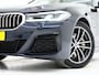 BMW 5-Serie Touring 530e xDrive M Sport | Panoramadak | Harman/Kardon | Leder | 360 | Adaptive Cruise | Trekhaak | Carplay