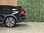 Volvo V60 Cross Country T5 AWD Cross Country Pro | Schuifdak | Head-Up Display | Harman Kardon | Adaptieve Cruise Control | Stoelverwarming | Pilot Assist | BLIS Dode Hoek Detectie | Parkeercamera | Voorstoelen elektrisch geheugen | Lederen bekleding | Zitting verlenging voorstoelen | 19 Inch | Parkeersensoren voor+achter | Privacy Glass | Elektrisch bedienbare achterklep | 4-Zone Climate Control | DAB Radio | Apple Carplay/Android Auto | Onyx Black Metallic |