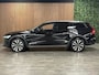 Volvo V60 Cross Country T5 AWD Cross Country Pro | Schuifdak | Head-Up Display | Harman Kardon | Adaptieve Cruise Control | Stoelverwarming | Pilot Assist | BLIS Dode Hoek Detectie | Parkeercamera | Voorstoelen elektrisch geheugen | Lederen bekleding | Zitting verlenging voorstoelen | 19 Inch | Parkeersensoren voor+achter | Privacy Glass | Elektrisch bedienbare achterklep | 4-Zone Climate Control | DAB Radio | Apple Carplay/Android Auto | Onyx Black Metallic |