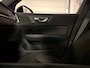 Volvo V60 Cross Country T5 AWD Cross Country Pro | Schuifdak | Head-Up Display | Harman Kardon | Adaptieve Cruise Control | Stoelverwarming | Pilot Assist | BLIS Dode Hoek Detectie | Parkeercamera | Voorstoelen elektrisch geheugen | Lederen bekleding | Zitting verlenging voorstoelen | 19 Inch | Parkeersensoren voor+achter | Privacy Glass | Elektrisch bedienbare achterklep | 4-Zone Climate Control | DAB Radio | Apple Carplay/Android Auto | Onyx Black Metallic |