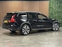 Volvo V60 Cross Country T5 AWD Cross Country Pro | Schuifdak | Head-Up Display | Harman Kardon | Adaptieve Cruise Control | Stoelverwarming | Pilot Assist | BLIS Dode Hoek Detectie | Parkeercamera | Voorstoelen elektrisch geheugen | Lederen bekleding | Zitting verlenging voorstoelen | 19 Inch | Parkeersensoren voor+achter | Privacy Glass | Elektrisch bedienbare achterklep | 4-Zone Climate Control | DAB Radio | Apple Carplay/Android Auto | Onyx Black Metallic |