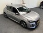 Peugeot 208 1.2 STYLE 100PK MODEL 2025 NAVIGATIE CRUISE CONTROL APPLE CARPLAY/ANDROID AIRCO BLUETOOTH TELEFOON RIJSTROOKSENSOREN PDC ZEER MOOI !!