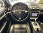 Porsche Cayenne 4.5 S YOUNGTIMER ! LUCHTVERING LEDER NAVIGATIE CRUISE CONTROL CLIMATE CONTROL TELEFOON ELK UITKLAPBARE TREKHAAK PDC ZEER MOOI !!