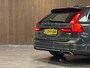 Volvo V90 T4 Aut. Inscription Luxury | Vol! | Trekhaak | Stoelventilatie | Schuifdak | 360° Camera | Head-Up Display | Polestar Engineered | Stoelmassage | Harman Kardon | Adaptieve Cruise Control | Standkachel met Volvo On Call App |  Stoelverwarming voor+achter | Stuurwielverwarming | Pilot Assist | BLIS Dode Hoek Detectie | Elektrische voorstoelen geheugen | Nappa lederen bekleding | Zitting verlenging voorstoelen | Lederen dashboard | 19 Inch | Keyless Drive | Parkeersensoren voor+achter | Elektrisch bedienbare achterklep | Geïntegreerde zongordijnen achterportieren | Verlichte instaplijsten | 4-Zone Climate Control | Alarm Klasse III | DAB Radio | Apple Carplay/Android Auto | Pine Grey Metallic |