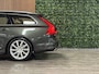 Volvo V90 T4 Aut. Inscription Luxury | Vol! | Trekhaak | Stoelventilatie | Schuifdak | 360° Camera | Head-Up Display | Polestar Engineered | Stoelmassage | Harman Kardon | Adaptieve Cruise Control | Standkachel met Volvo On Call App |  Stoelverwarming voor+achter | Stuurwielverwarming | Pilot Assist | BLIS Dode Hoek Detectie | Elektrische voorstoelen geheugen | Nappa lederen bekleding | Zitting verlenging voorstoelen | Lederen dashboard | 19 Inch | Keyless Drive | Parkeersensoren voor+achter | Elektrisch bedienbare achterklep | Geïntegreerde zongordijnen achterportieren | Verlichte instaplijsten | 4-Zone Climate Control | Alarm Klasse III | DAB Radio | Apple Carplay/Android Auto | Pine Grey Metallic |
