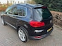 Volkswagen Tiguan 2.0TDI 140PK R-Line Sport&Style 4Motion Pano/Trekhaak/Leer/Xenon/APK/Facelift