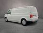 Volkswagen Transporter 2.0 TDI 110pk L2H1 28 | Cruise Control | Achteruitrijcamera | Achterdeuren | Navi via AppleCarplay / AndroidAuto | Laadruimte betimmerd | BPM-vrij