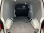 Volkswagen Transporter 2.0 TDI 110pk L2H1 28 | Cruise Control | Achteruitrijcamera | Achterdeuren | Navi via AppleCarplay / AndroidAuto | Laadruimte betimmerd | BPM-vrij