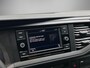 Volkswagen Transporter 2.0 TDI 110pk L2H1 28 | Cruise Control | Achteruitrijcamera | Achterdeuren | Navi via AppleCarplay / AndroidAuto | Laadruimte betimmerd | BPM-vrij
