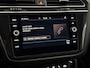 Volkswagen Tiguan 1.5 TSI ACT R-line Camera, Navi, Keyless start, Winterpakket, Cruise control, A start stop, Massage stoelen, Sportief velgen