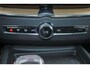 Volvo XC60 T6 Recharge AWD Plus Bright - Panorama/schuifdak - IntelliSafe Assist & Surround - 360º Camera - Harman/Kardon audio - Verwarmde voorstoelen, stuur & achterbank - Parkeersensoren voor & achter - Elektr. bedienb. voorstoelen met geheugen - Head up display - Extra getint glas - 19' LMV
