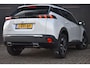 Peugeot 2008 1.2 PureTech Allure 130pk Automaat | 1e Eig. | Adaptive Cruise | Navigatie | Voorruitverwarming | Achteruitrijcamera | Half-Leder | Dealeronderhouden |