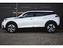 Peugeot 2008 1.2 PureTech Allure 130pk Automaat | 1e Eig. | Adaptive Cruise | Navigatie | Voorruitverwarming | Achteruitrijcamera | Half-Leder | Dealeronderhouden |