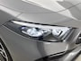 Mercedes-Benz A-klasse 250 e Business Solution AMG | AMG Line Plus pakket | Trekhaak | 360° camera | Smartphone-integratie | Panoramaschuifdak | MULTIBEAM LED | Head-up display | 19 inch AMG velgen | Augmented Reality navigatie |