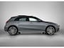 Mercedes-Benz A-klasse 250 e Business Solution AMG | AMG Line Plus pakket | Trekhaak | 360° camera | Smartphone-integratie | Panoramaschuifdak | MULTIBEAM LED | Head-up display | 19 inch AMG velgen | Augmented Reality navigatie |