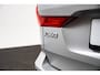 Volvo XC60 2.0 T6 Plug-in hybrid AWD Plus Bright Panoramadak - Keyless Drive - Ambienteverlichting uitgebreid - Parkeerhulp voor/achter - Achteruitrijcamera - Buitenspiegels elektr. inklapbaar -