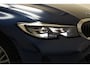 BMW 3-Serie Touring 320e High Executive [ Panoramadak LED Leder Navi Apple / Android ]