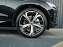 Volvo XC60 2.0 T6 Plug-in hybrid AWD Plus Dark | 360 Camera | Harman/Kardon | Trekhaak | Panodak | Dodehoek sensoren | Prijs Rijklaar!!