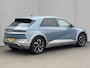 Hyundai Ioniq 5 Lounge 77.4 kWh Automaat 228pk / Accu SOH 100% / Fabrieksgarantie tot 12-2027 / WLTP 507 km / CCS snellader / Head Up Display / warmtepomp / Trekgewicht 1600 kg / Stuur-, Stoel & Achterbank verwarming / 8 jaar Batterij Garantie /