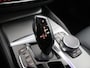 BMW 5-Serie Touring 520i High Executive Edition | M-Pakket | Exclusief Lederen Bekleding | HUD | Panoramadak | Harman/Kardon | Ele. verstelbare stoelen + Geheugen | Camera | Sfeerverlichting | Trekhaak |