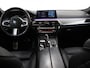 BMW 5-Serie Touring 520i High Executive Edition | M-Pakket | Exclusief Lederen Bekleding | HUD | Panoramadak | Harman/Kardon | Ele. verstelbare stoelen + Geheugen | Camera | Sfeerverlichting | Trekhaak |