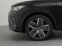 Volkswagen Tiguan R-Line Edition 1.5 eHybrid 272 PK | Trekhaak | Panoramadak | harman/kardon | Stuur & Stoelverwarming |