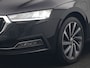 Skoda Octavia Combi 1.4 TSI iV Business Edition Plus PHEV 204pk Dealer O.H. | Trekhaak Afn. | Panodak | Head Up | Adaptive Cruise | Sfeerverlichting | Sportstoelen Memory & Verwarmd | Keyless | Blis | Crystal LED | Navigatie | DAB | Plug In Hybrid |