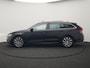 Skoda Octavia Combi 1.4 TSI iV Business Edition Plus PHEV 204pk Dealer O.H. | Trekhaak Afn. | Panodak | Head Up | Adaptive Cruise | Sfeerverlichting | Sportstoelen Memory & Verwarmd | Keyless | Blis | Crystal LED | Navigatie | DAB | Plug In Hybrid |