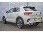 Volkswagen T-Roc 1.5 TSI 150pk DSG R-Line | Panoramadak | Trekhaak | Elektrische Achterklep