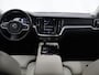 Volvo V60 2.0 T6 Recharge AWD R-Design | Panoramadak | Contourstoelen  | HUD | Navigatie | Stoelverwarming | Camera | DAB | Apple CarPlay/Android Auto | Adaptieve Cruise Control | Harman/Kardon | Ele.verstelbare stoel + geheugen |