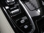 Volvo V60 2.0 T6 Recharge AWD R-Design | Panoramadak | Contourstoelen  | HUD | Navigatie | Stoelverwarming | Camera | DAB | Apple CarPlay/Android Auto | Adaptieve Cruise Control | Harman/Kardon | Ele.verstelbare stoel + geheugen |