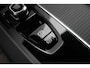 Volvo XC60 2.0 T6 Plug-in hybrid AWD Essential | Stoel-/ stuurwielverwarming | Verwarmde achterbank | Adaptieve cruise control | BLIS | Extra getint glas | 20 inch. lichtmetalen velgen | Apple carplay/ Android auto