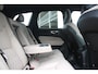 Volvo XC60 2.0 T6 Plug-in hybrid AWD Essential | Stoel-/ stuurwielverwarming | Verwarmde achterbank | Adaptieve cruise control | BLIS | Extra getint glas | 20 inch. lichtmetalen velgen | Apple carplay/ Android auto