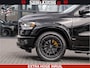 Dodge Ram 1500 HULK | 5.7 V8 | STRIPING | LUCHT VERING | LARAMIE SPORT BLACK ON BLACK | MEGA DIK | CREW CAB DUBBELE CABINE | 5 PERSOONS | DC | DIKKE WILEN | WIDE BODY |