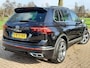 Volkswagen Tiguan 1.5 TSi 150pk R-LINE BTW-AUTO IQ-LIGHT Elek.-Trekhaak Panoramadak Navigatie Leer Adap.cruise-control