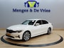 BMW 3-Serie 320e Business Edition Plus Airco ECC | Laser | Camera | Cruise Control | 18 Inch | Apple Carplay | Isofix | NAP