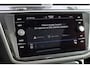 Volkswagen Tiguan 1.5 TSI R-Line Business+ | Panorama dak | Camera | Carplay | Keyless