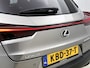 Lexus UX 250h Executive Line | Premium Navigatiesysteem | Head-up Display | Stuurverwarming |