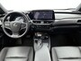 Lexus UX 250h Executive Line | Premium Navigatiesysteem | Head-up Display | Stuurverwarming |