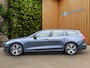 Volvo V60 2.0 B4 Ultra Dark | Massage/ventilatie | Pano | 360 Cam | Trekhaak | Harman/Kardon | Memory
