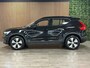 Volvo XC40 T4 Recharge Plus Dark | Harman Kardon | Michelin All Season | Bestuurdersstoel elektrisch geheugen | Stoel en Stuurwielverwarming | Passagiersstoel elektrisch | Cruise Control | Parkeercamera | Zitting verlenging voorstoelen | Keyless Drive | Parkeersensoren voor+achter | Elektrisch bedienbare achterklep | Regensensor | Climate Control L+R | DAB Radio | Apple Carplay/Android Auto | Draadloos telefoon opladen | Volvo On Call met mobiele App functie |