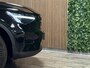 Volvo XC40 T4 Recharge Plus Dark | Harman Kardon | Michelin All Season | Bestuurdersstoel elektrisch geheugen | Stoel en Stuurwielverwarming | Passagiersstoel elektrisch | Cruise Control | Parkeercamera | Zitting verlenging voorstoelen | Keyless Drive | Parkeersensoren voor+achter | Elektrisch bedienbare achterklep | Regensensor | Climate Control L+R | DAB Radio | Apple Carplay/Android Auto | Draadloos telefoon opladen | Volvo On Call met mobiele App functie |