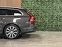 Volvo V90 T8 AWD Recharge Inscription | Trekhaak | Schuifdak | Harman Kardon | Adaptieve Cruise Control | Standkachel met Volvo On Call App | Stoel en Stuurwielverwarming | Pilot Assist | BLIS Dode Hoek Detectie | Full LED Meesturende koplampen | Parkeercamera | Elektrische voorstoelen geheugen | Lederen bekleding | Zitting verlenging voorstoelen | Lederen dashboard | 18 Inch | Keyless Drive | Parkeersensoren voor+achter | Privacy Glass | Elektrisch bedienbare achterklep | Geïntegreerde zongordijnen achterportieren | Verlichte instaplijsten | Alarm Klasse III | DAB Radio | Apple Carplay/Android Auto | Volvo On Call met mobiele App functie | Platinum Grey Metallic |