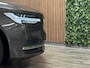 Volvo V90 T8 AWD Recharge Inscription | Trekhaak | Schuifdak | Harman Kardon | Adaptieve Cruise Control | Standkachel met Volvo On Call App | Stoel en Stuurwielverwarming | Pilot Assist | BLIS Dode Hoek Detectie | Full LED Meesturende koplampen | Parkeercamera | Elektrische voorstoelen geheugen | Lederen bekleding | Zitting verlenging voorstoelen | Lederen dashboard | 18 Inch | Keyless Drive | Parkeersensoren voor+achter | Privacy Glass | Elektrisch bedienbare achterklep | Geïntegreerde zongordijnen achterportieren | Verlichte instaplijsten | Alarm Klasse III | DAB Radio | Apple Carplay/Android Auto | Volvo On Call met mobiele App functie | Platinum Grey Metallic |