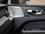 Volvo XC60 2.0 T8 Plug-in hybrid AWD Ultra Black Edition | Bowers&Wilkins | Luchtvering | Trekhaak | Head-up | Pano | Memory